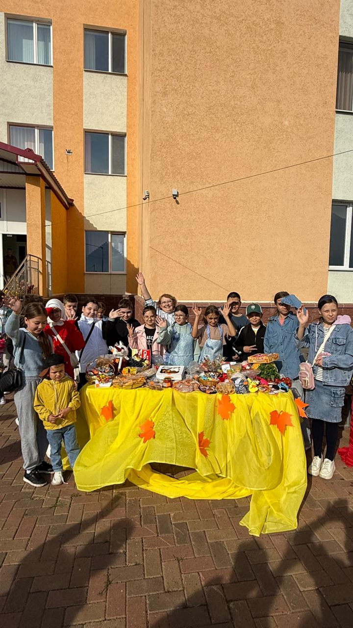 В «Школе Успеха» села Жуково состоялась праздничная осенняя ярмарка