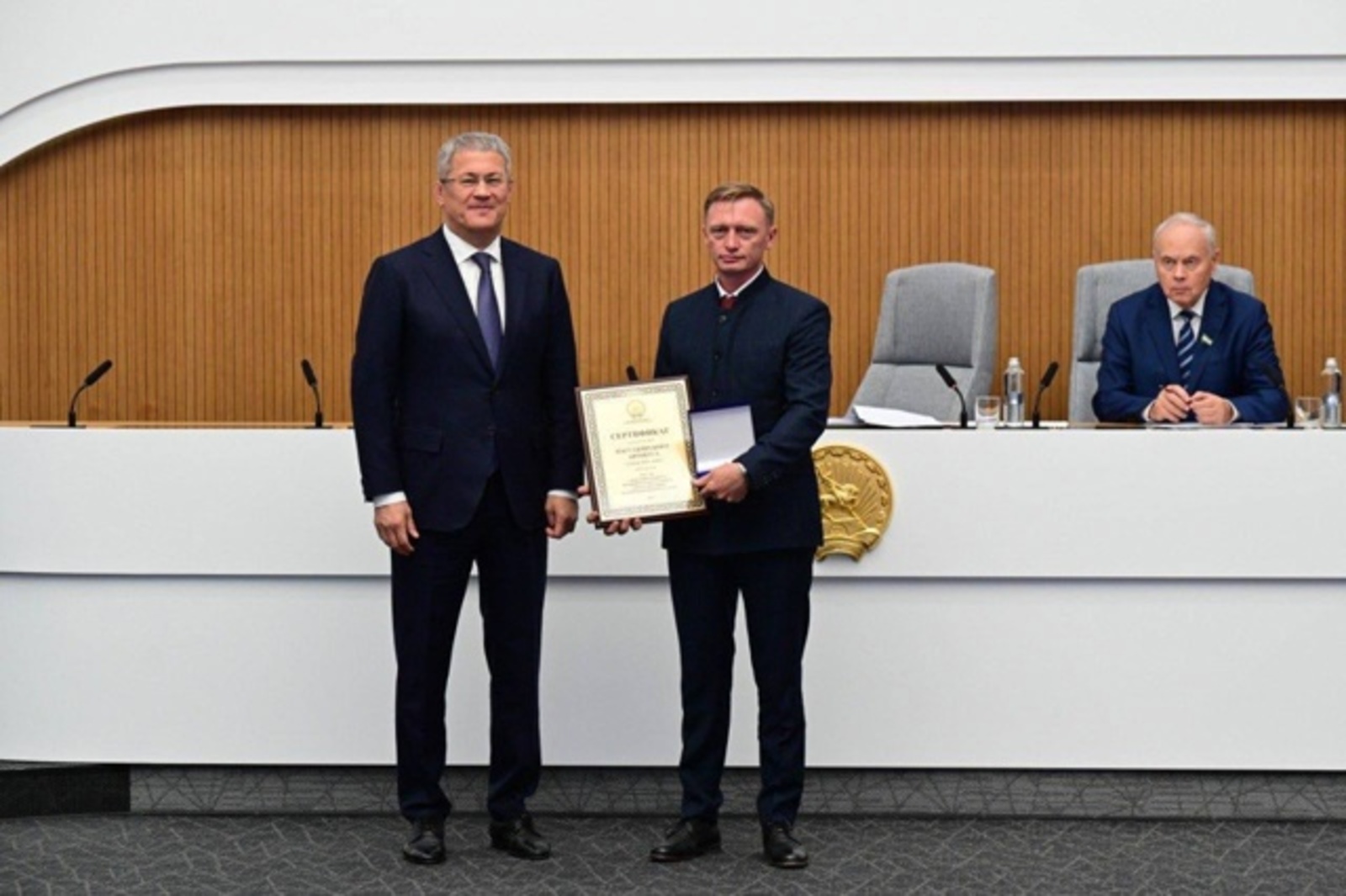 Спортивная школа Уфимского района получила новый автобус