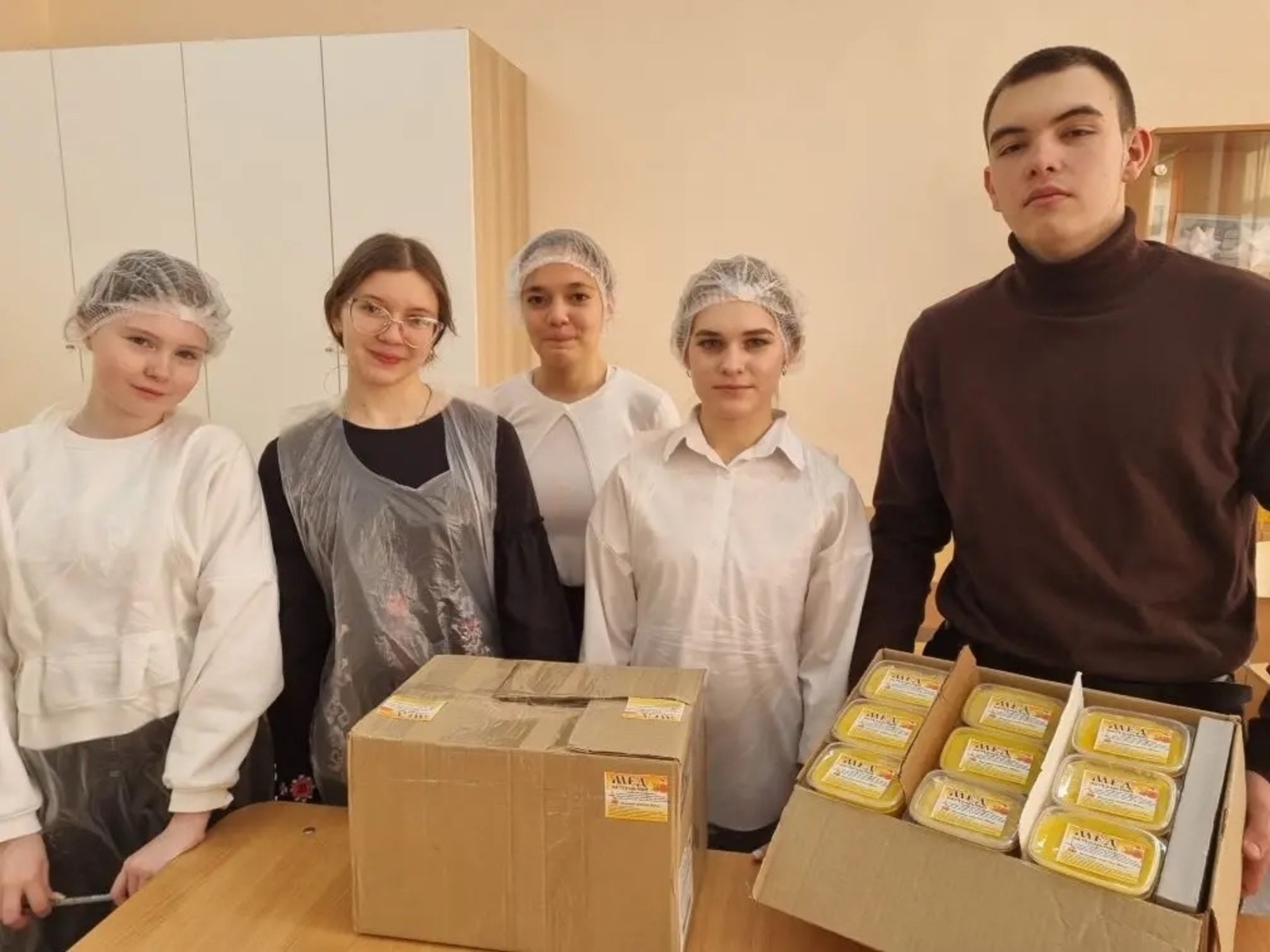 В школе Уфимского района продолжается сбор помощи для участников СВО