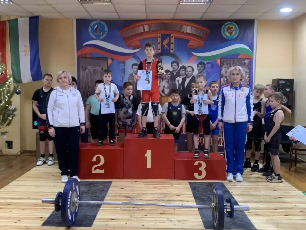 Спортсмены Уфимского района завоевали 12 медалей на турнире по тяжелой атлетике