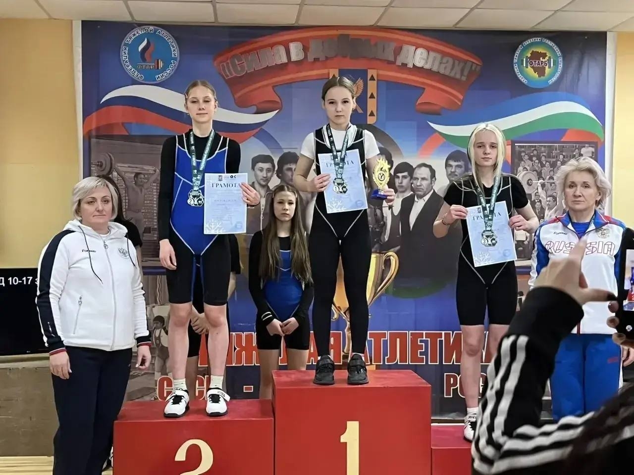 Спортсмены Уфимского района завоевали 12 медалей на турнире по тяжелой атлетике