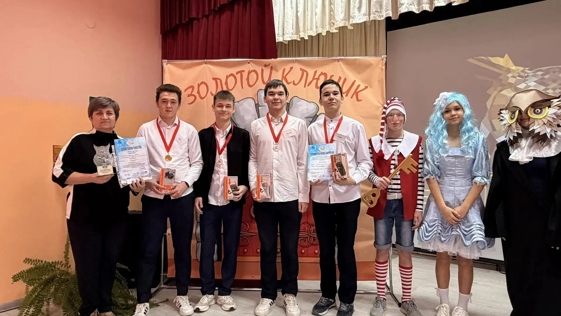 Интеллектуальный марафон «Золотой ключик» собрал знатоков в Дорогино