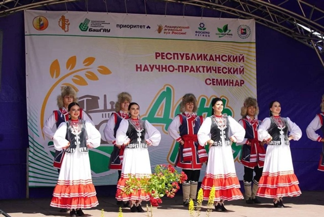 Более 3 тысяч человек посетили аграрный форум «День поля-2025» в Уфимском районе