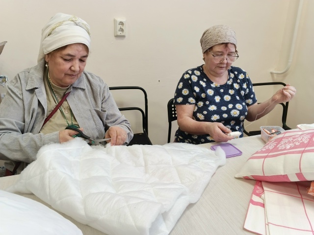 Волонтёры Уфимского района сшили подушки для госпиталя