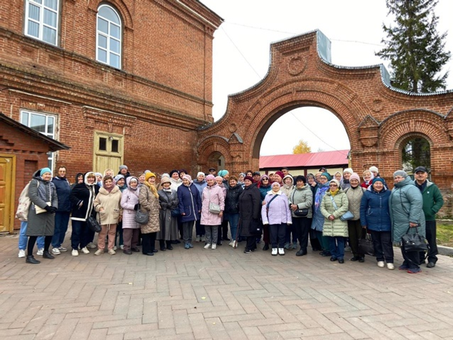 Пенсионеры Уфимского района посетили купеческий Бирск