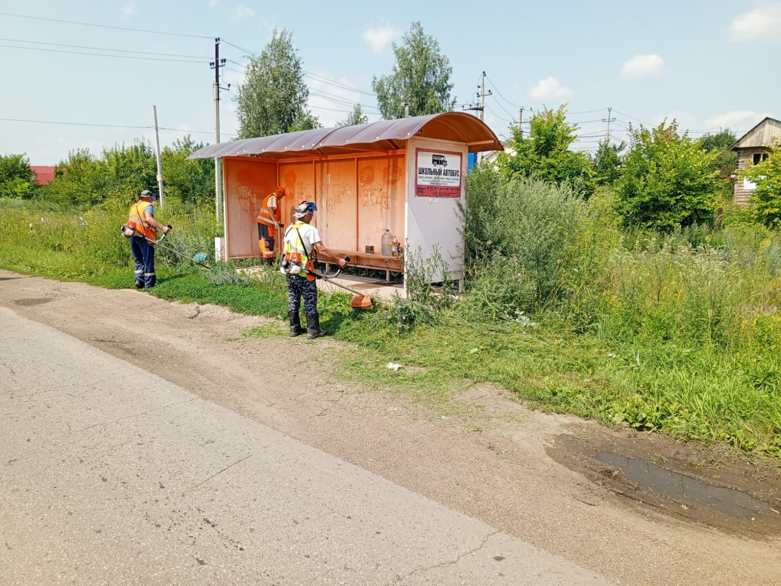 Остановки Уфимского района становятся чище и уютнее