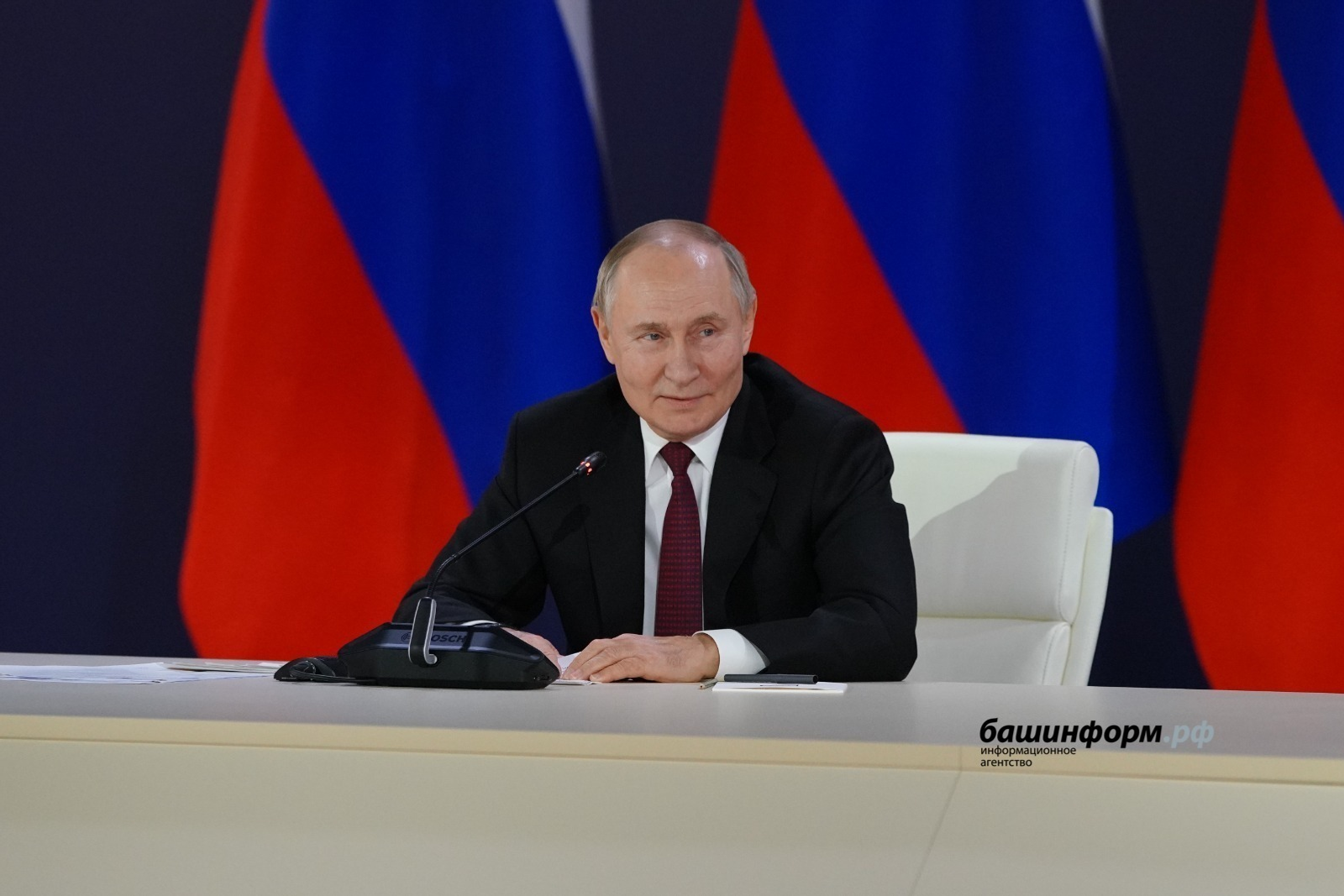 Президент России наградил жителей Башкирии государственными наградами