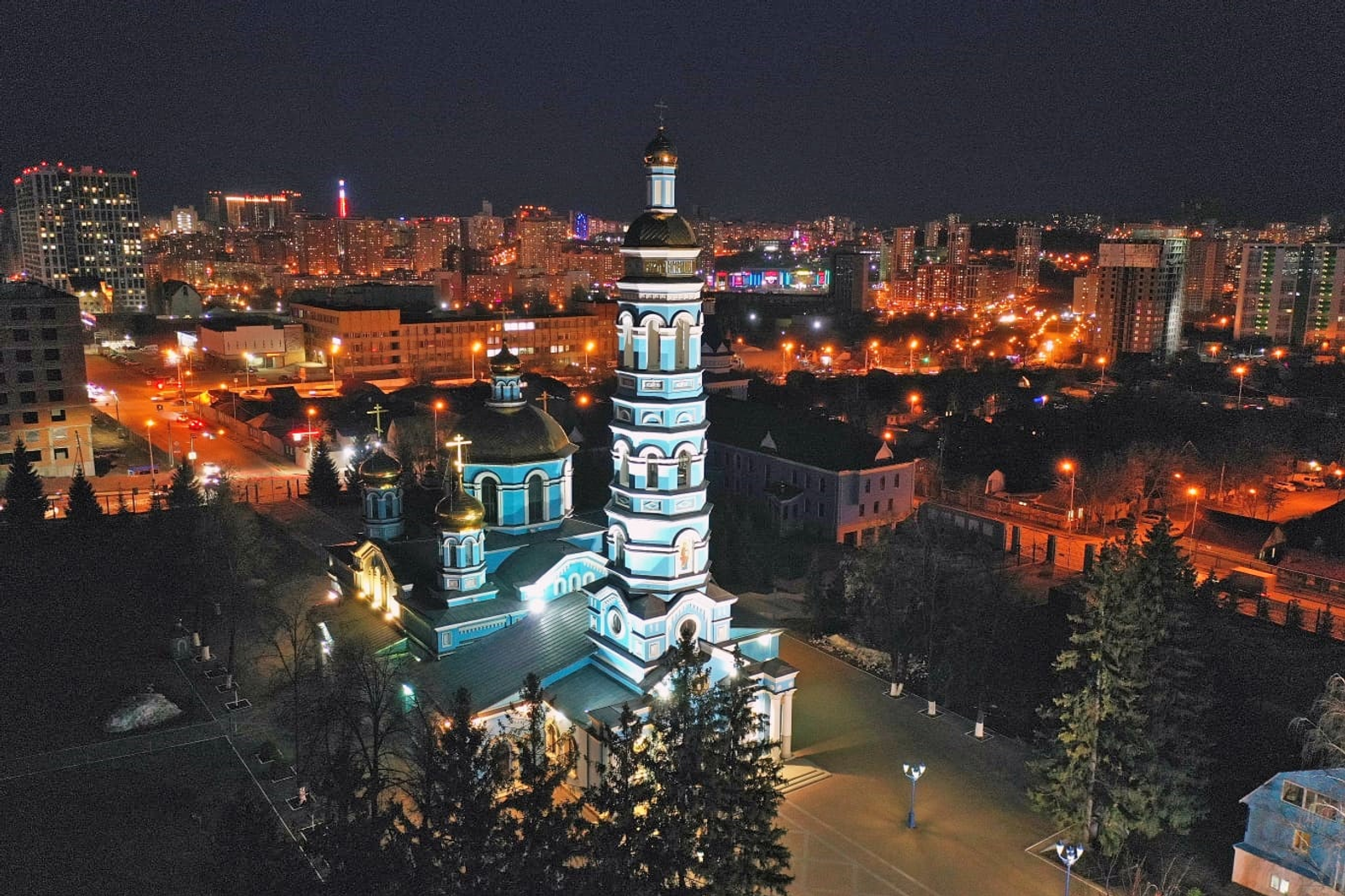 Радий Хабиров поздравил православных верующих с  Пасхой