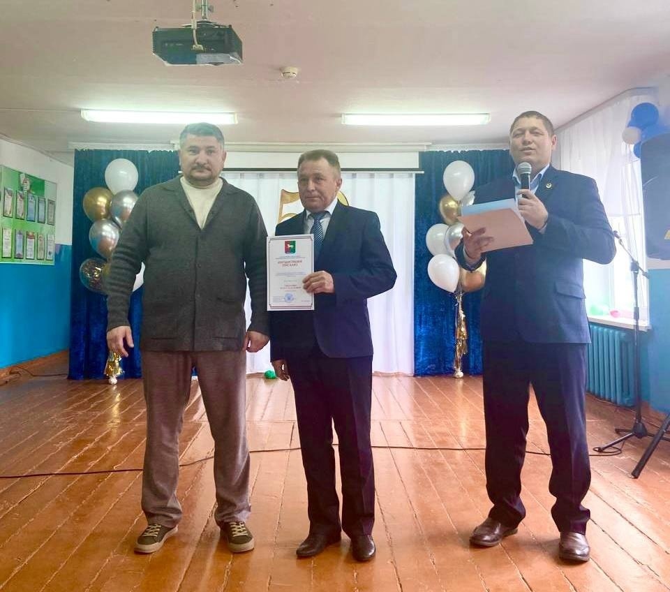 Школа села Кумлекуль отметила 50-летний юбилей