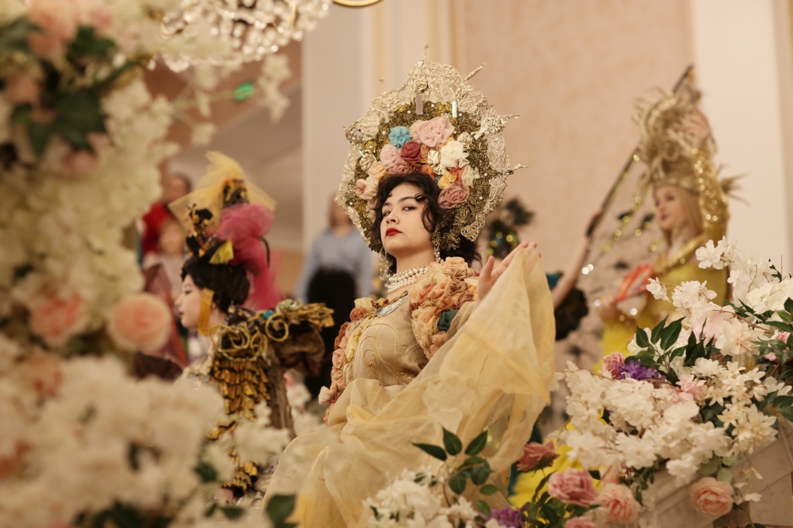 В Уфе поздравили женщин с наступающим 8 Марта