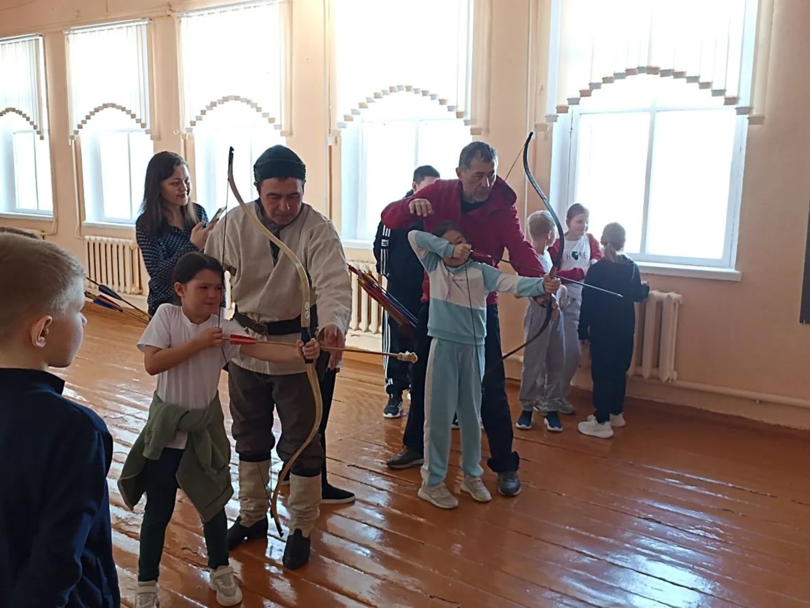 Школьники из деревни Камышлы побывали на мастер-классе «Народные игры Урала»