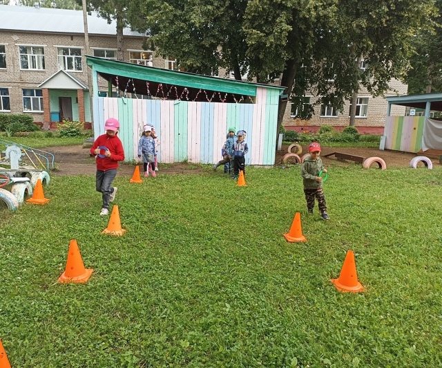 В детском саду Уфимского района провели обучающее мероприятие по ПДД