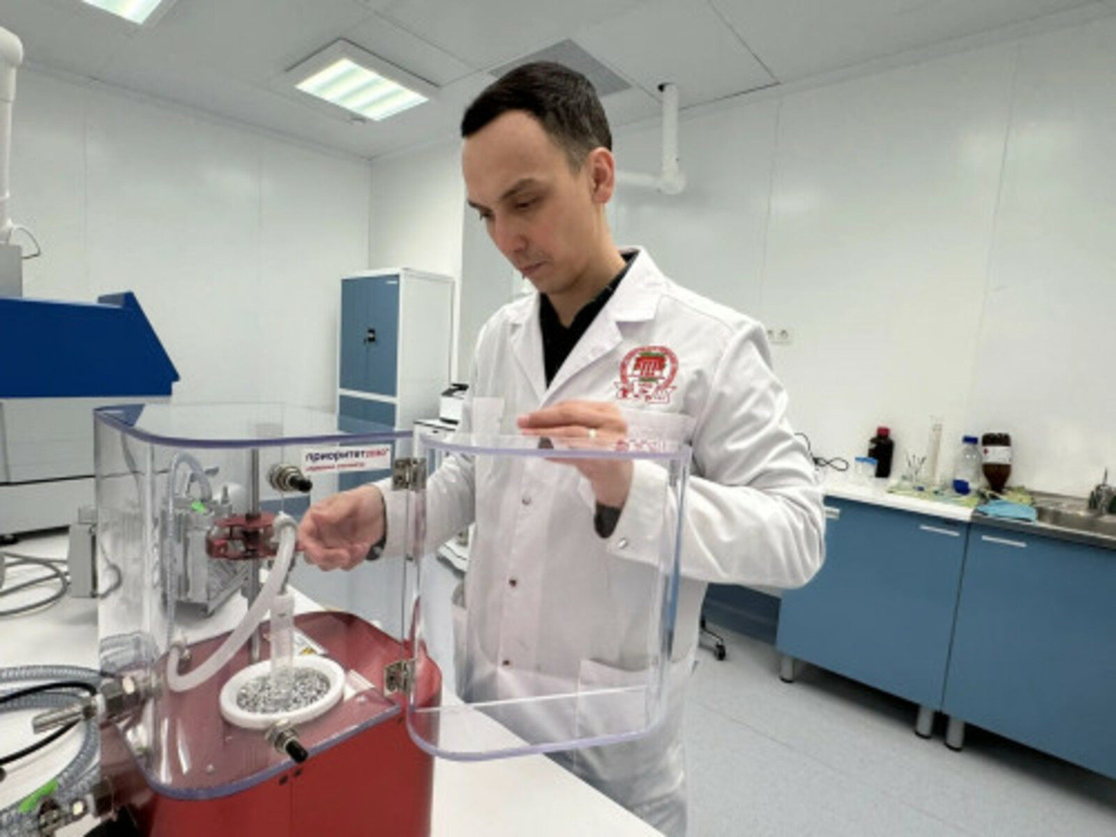 В БГМУ создают инновационные пептиды и биоконъюгаты для медицины и фармацевтики