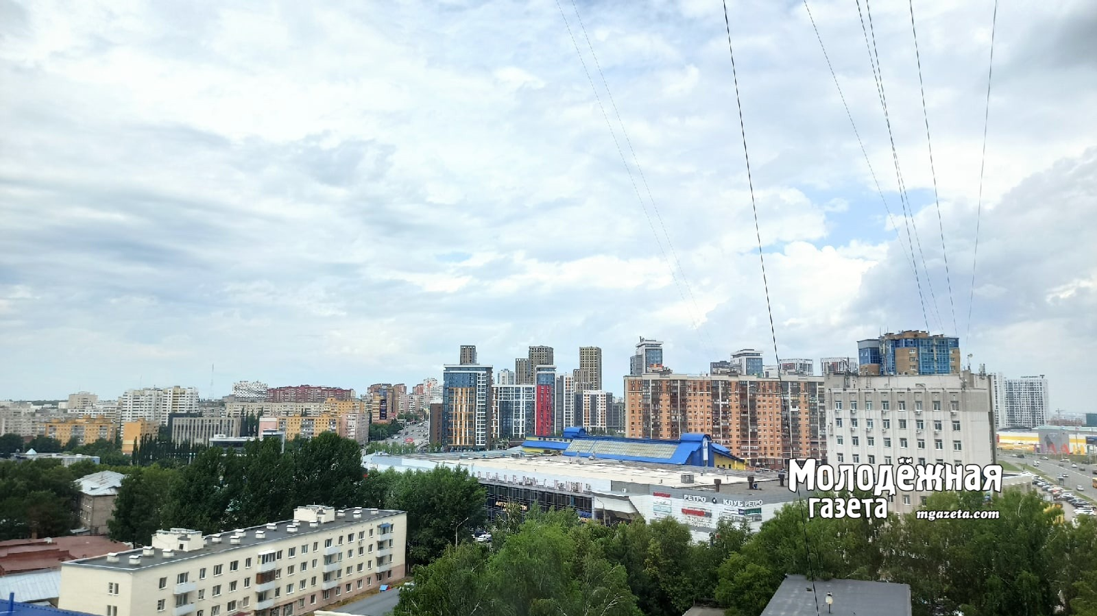 Минстрой РФ расширяет цифровые сервисы ЖКХ: домовые чаты переходят в MAX