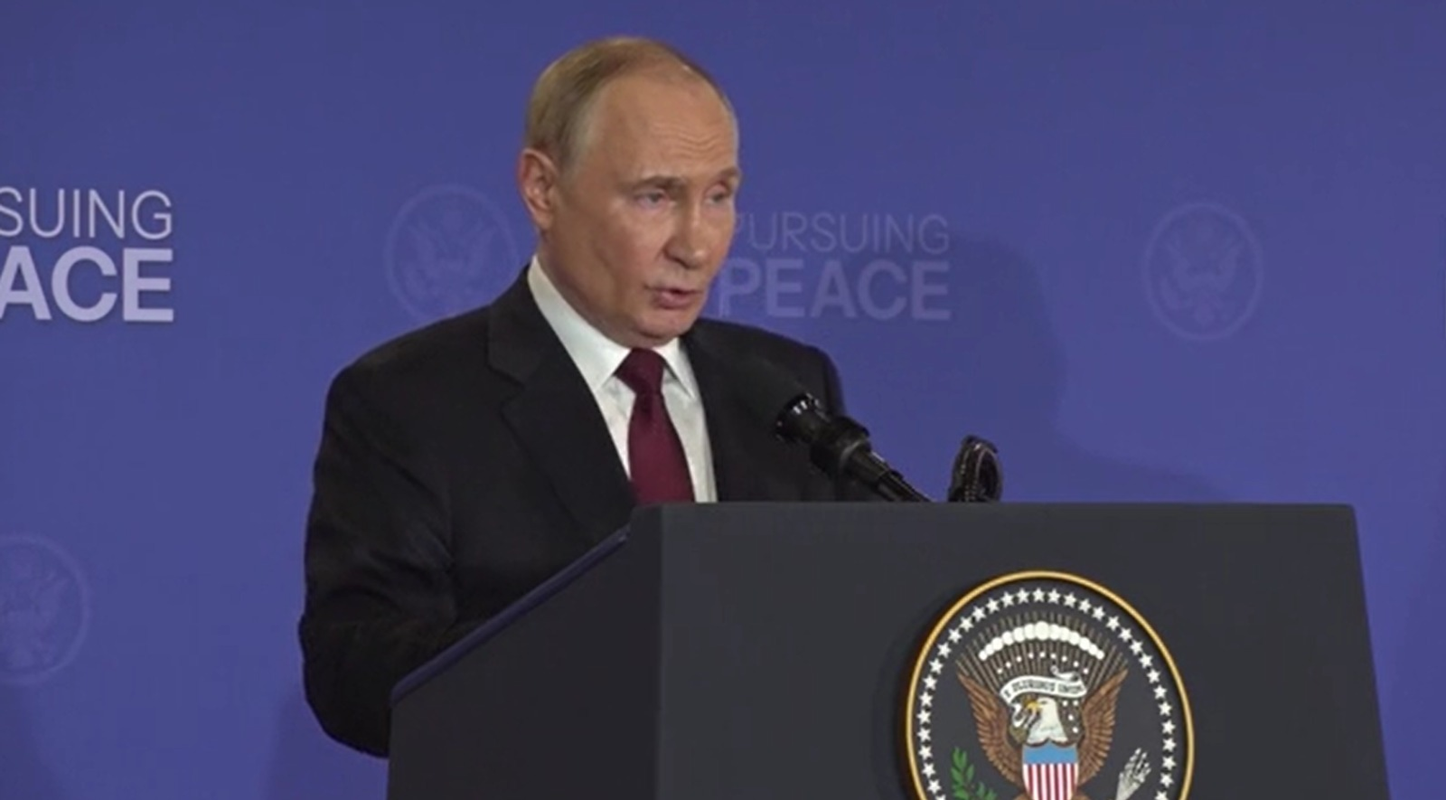 Путин оценил встречу с Трампом как конструктивную и полезную