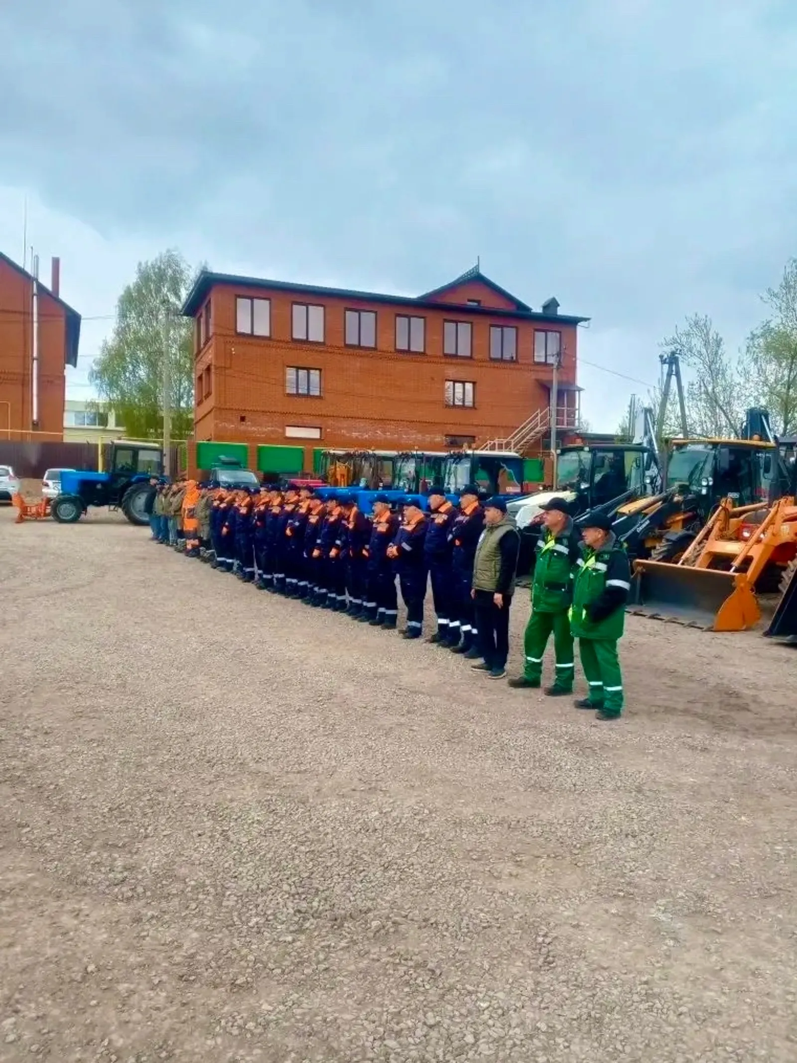 В Хозяйственном управлении Уфимского района прошел весенний смотр техники