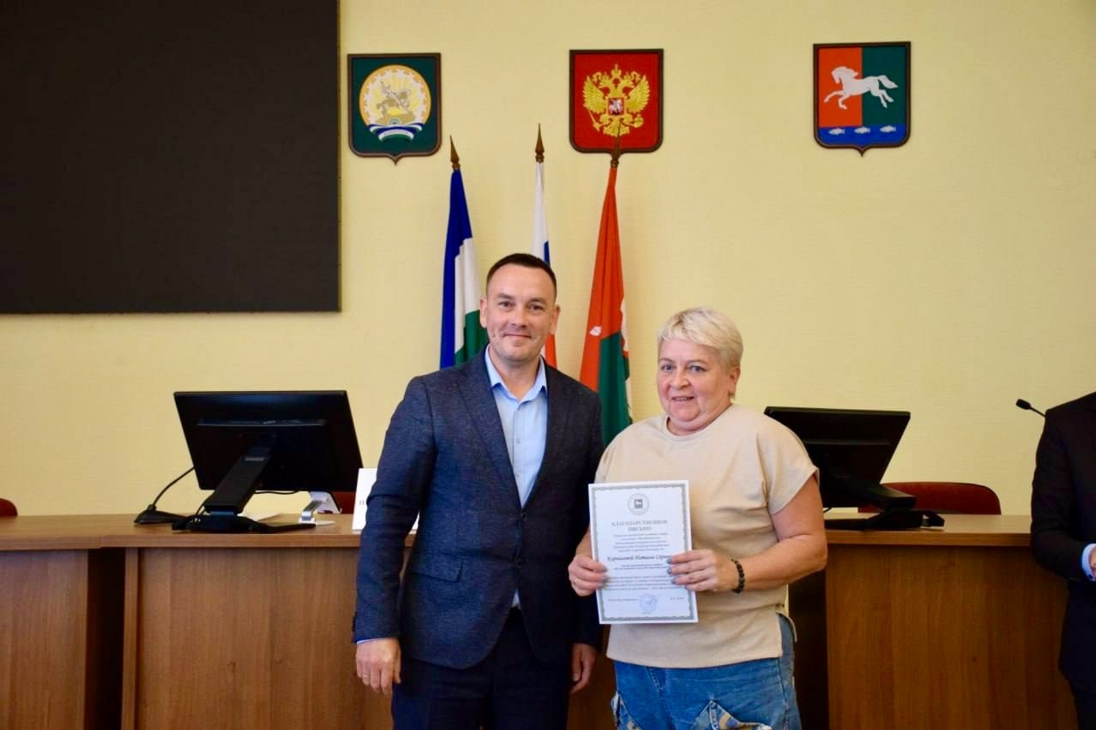 В администрации Уфимского района наградили спортивных тренеров