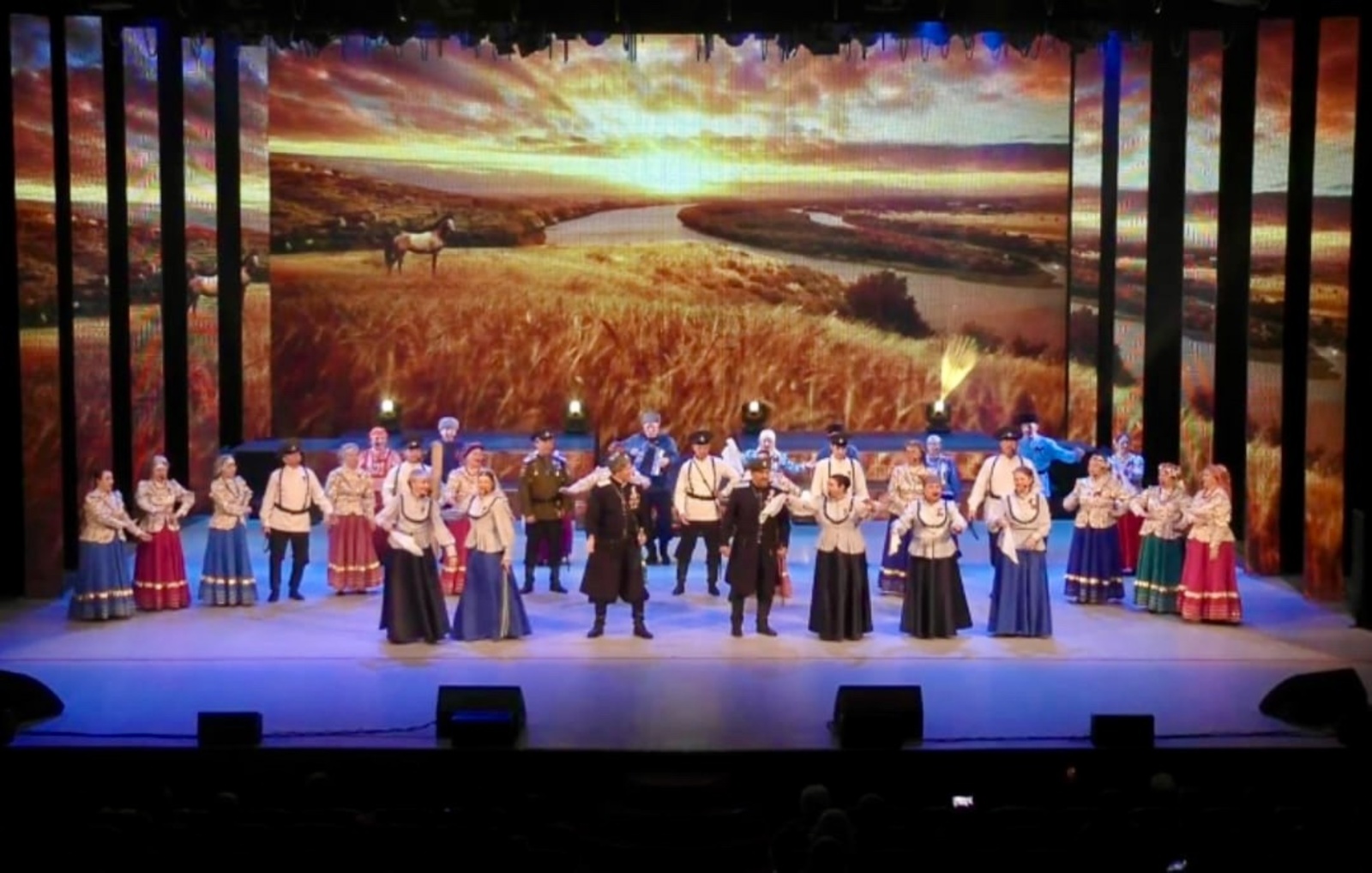 Коллектив из Уфимского района выступил на Гала-концерте «Салют Победы»