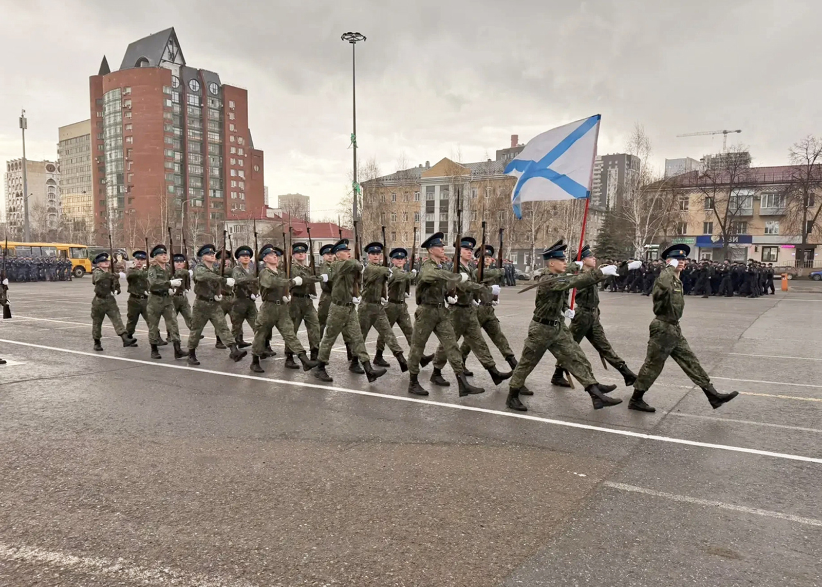 В Уфе начались репетиции праздничного прохождения ко Дню Победы