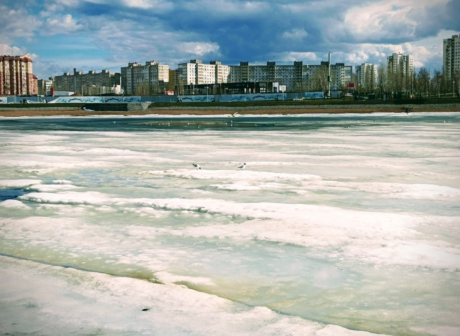 Май 2026: от летнего тепла до возвратных заморозков - полный прогноз по России