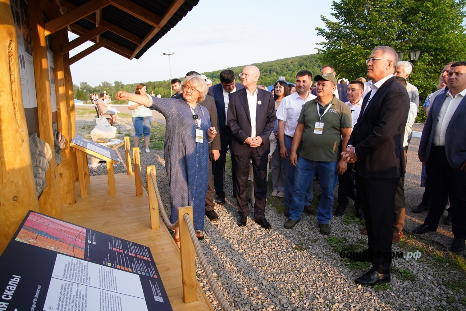 В геопарке «Торатау» Башкирии прошла церемония открытия «золотых гвоздей»