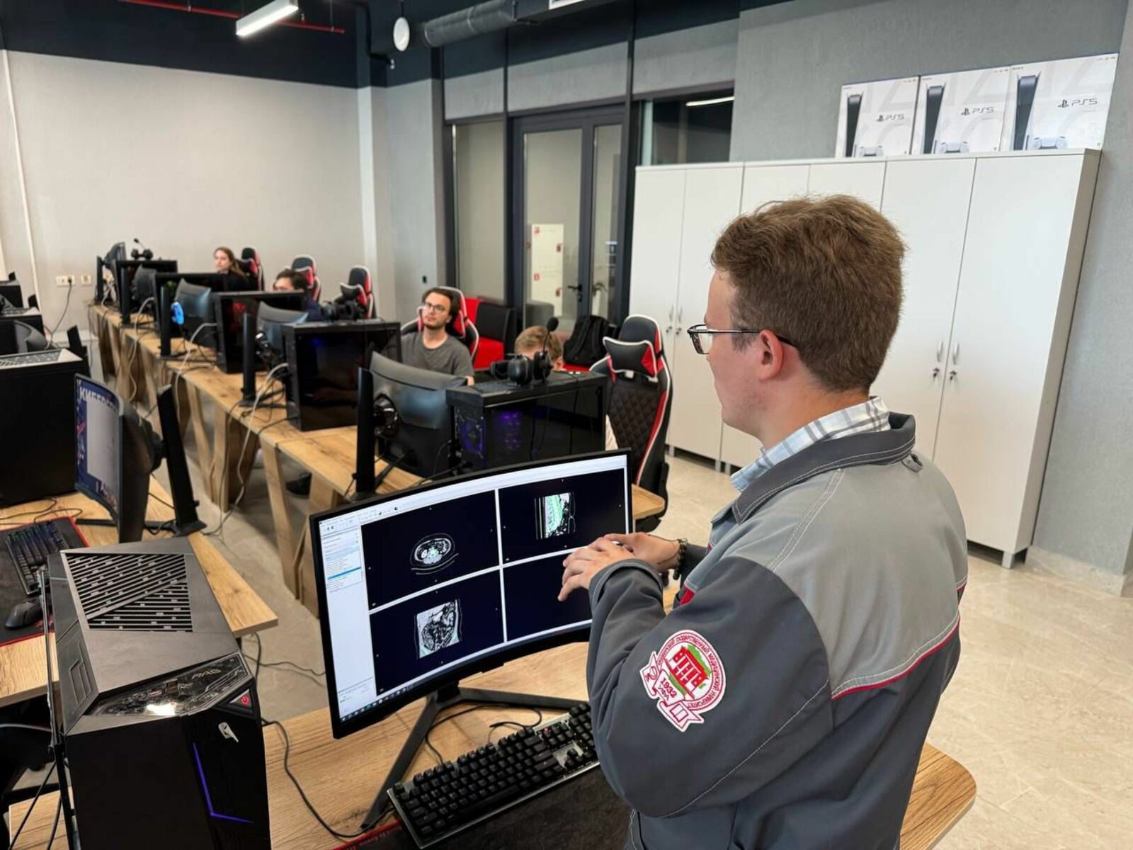 В Уфе обсудили безопасное применение ИИ в образовании и медицине