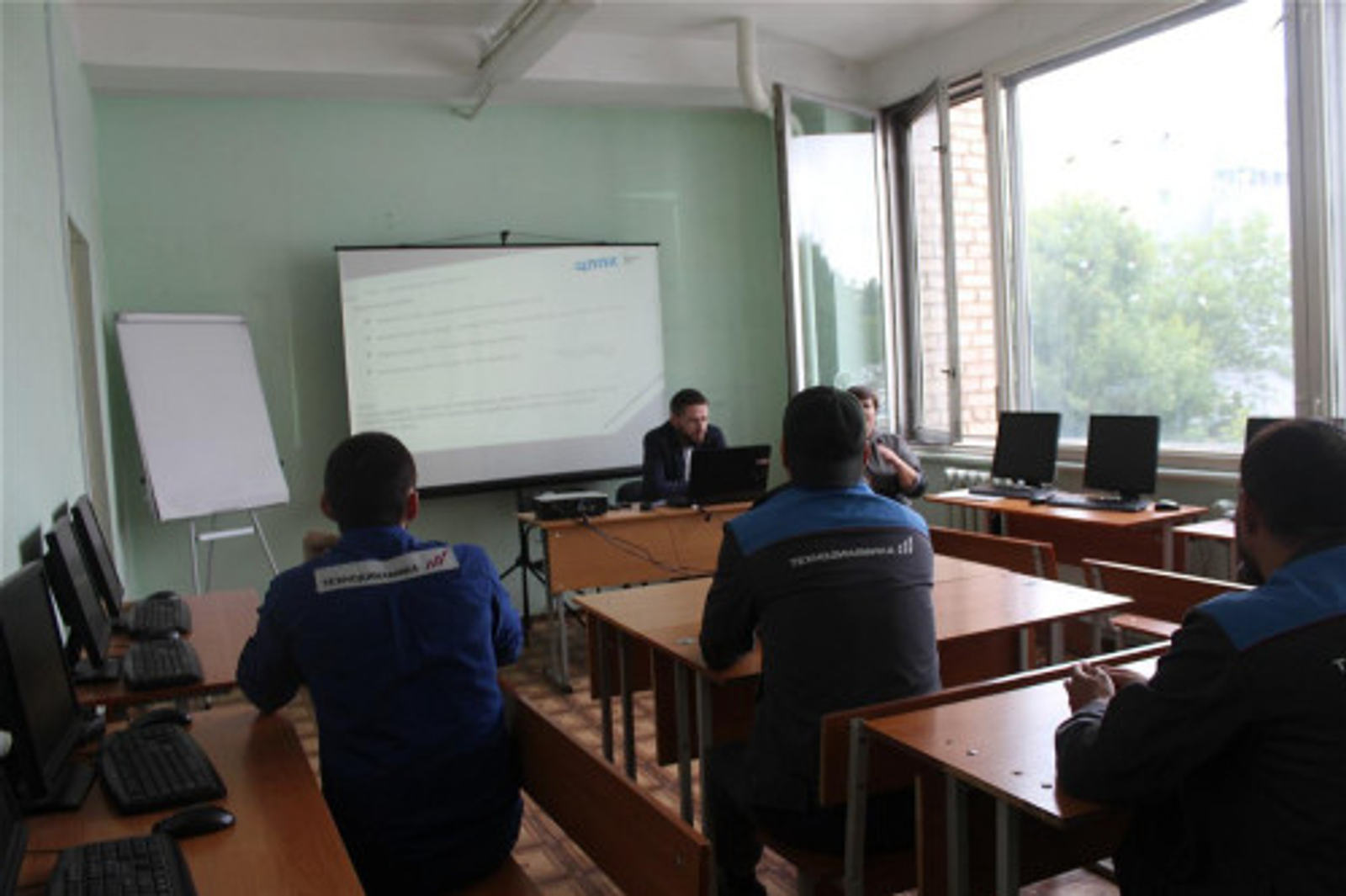 В Башкирии усиливается поддержка работников с инвалидностью в ОПК