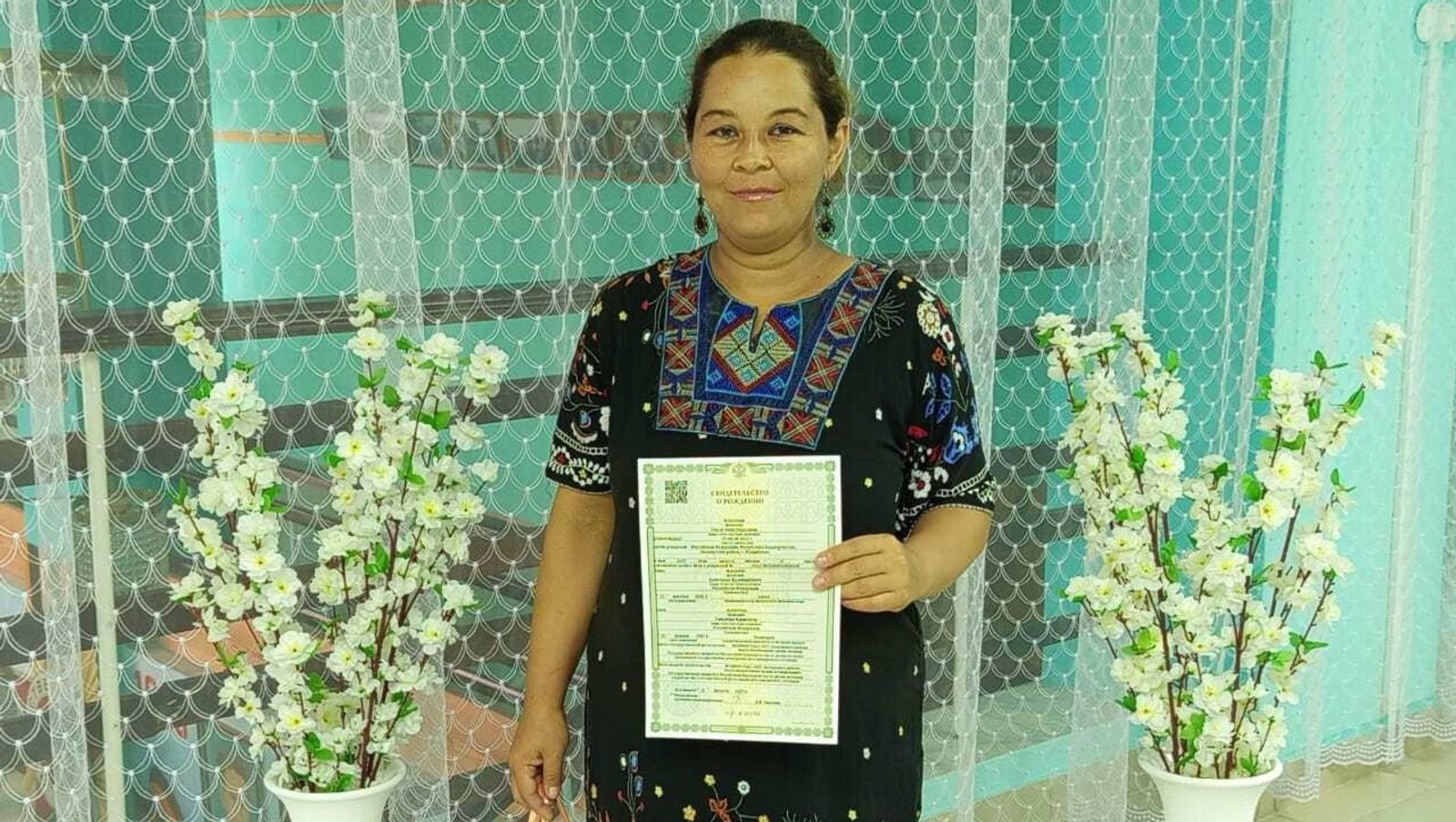 Семья Алхатовых из Зилаирского района Башкирии пополнилась тринадцатым ребёнком