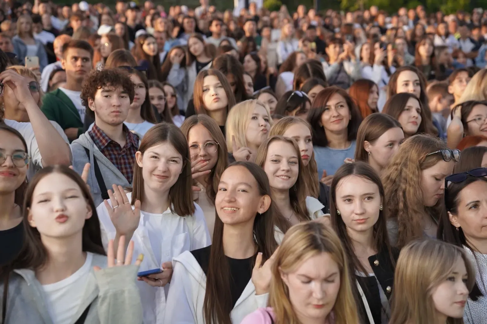 В Башкирии планируют повысить зарплаты специалистам молодежной сферы