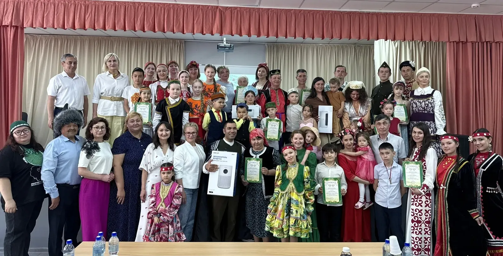 В школе им. Алымова села Михайловка прошел конкурс «Песни моей бабушки»