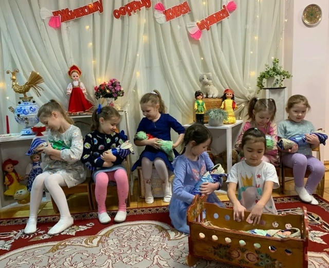 В детских садах Уфимского района прошли занятия «Колыбельные страны»