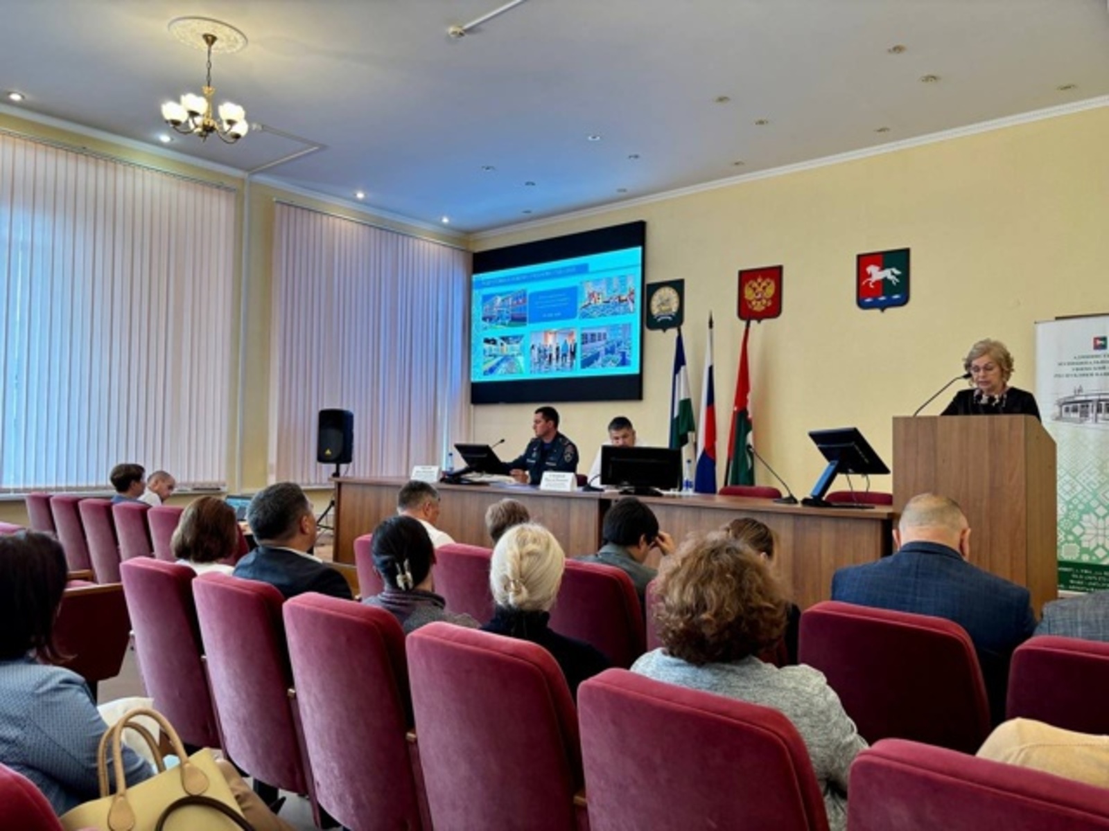 В администрации Уфимского района обсудили готовность к учебному году