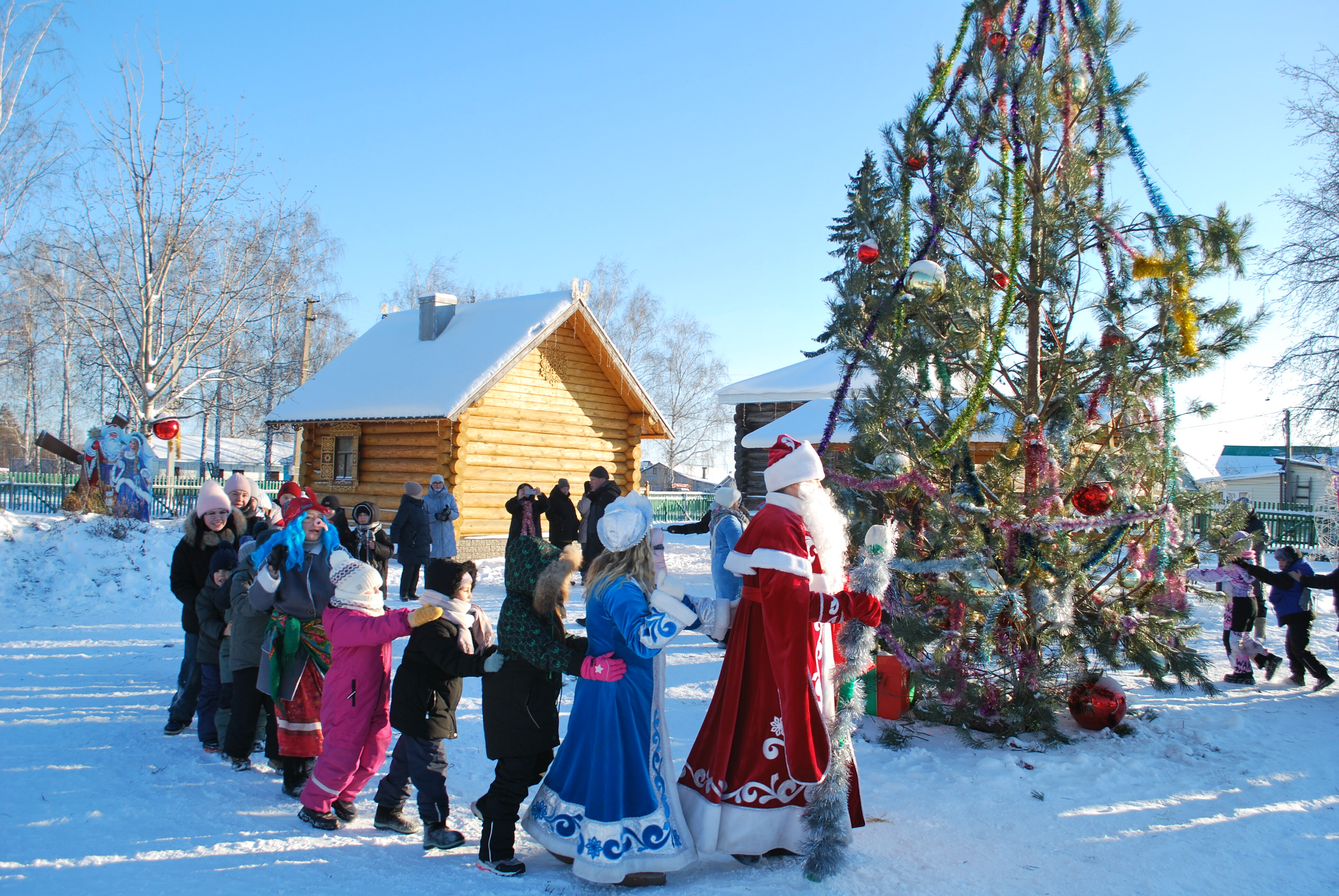 В селе Красный Яр открылась резиденция Деда Мороза