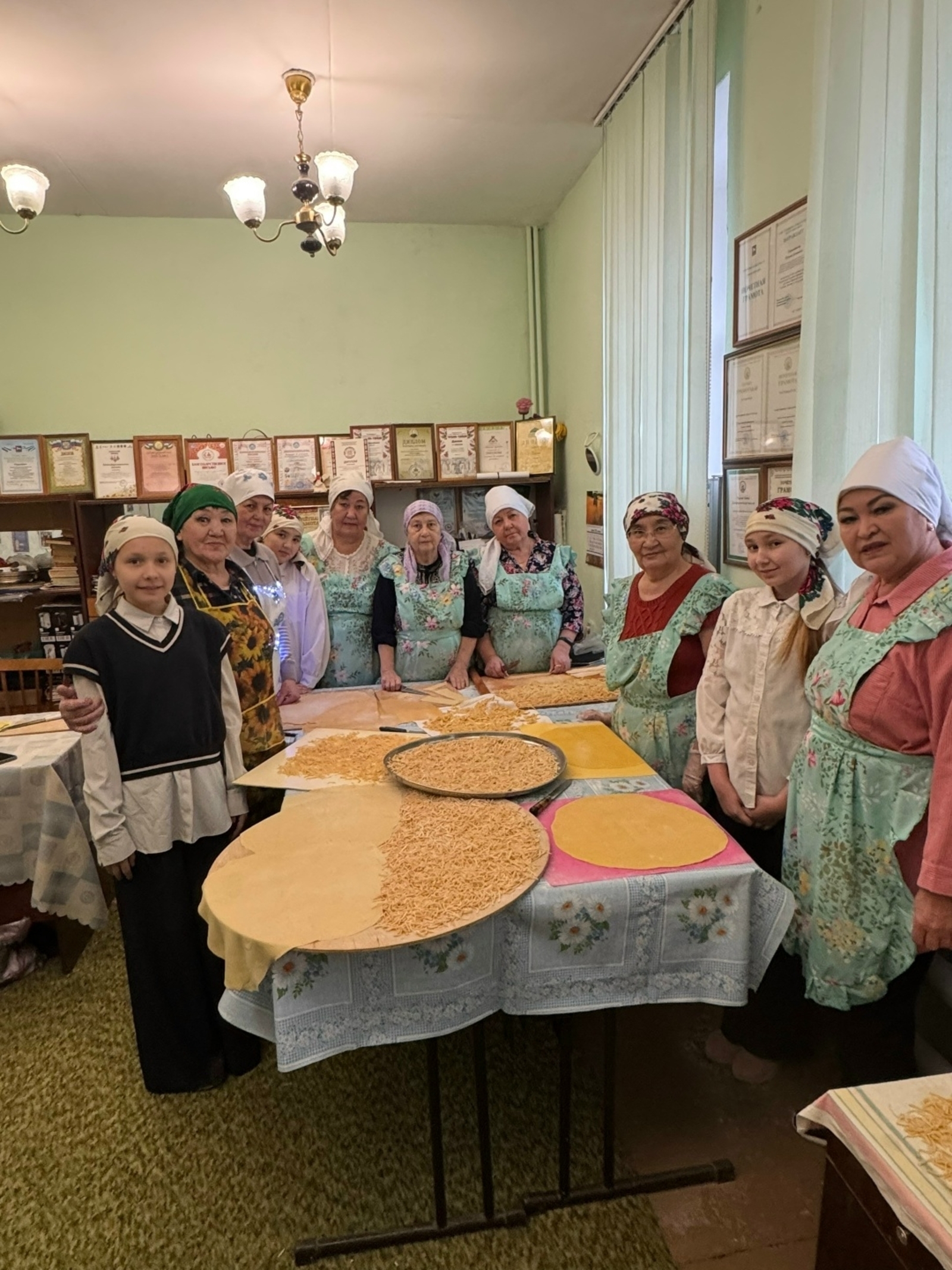 В Миловке прошел мастер-класс по приготовлению домашней лапши для участников СВО