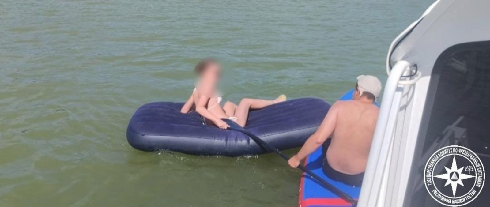 Спасатели Башкирии оказали помощь 13 отдыхающим на водоемах