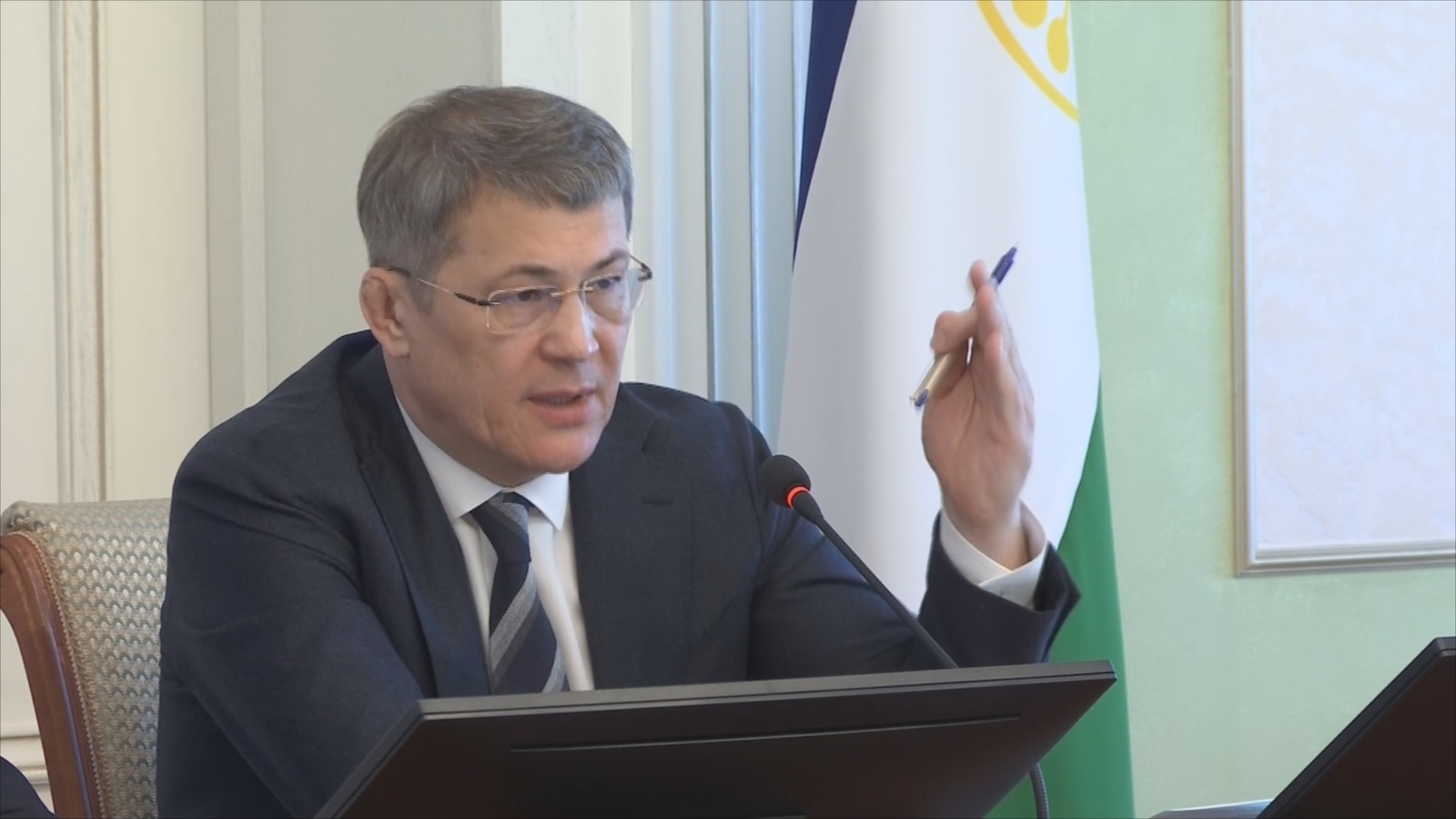 Глава Башкирии Радий Хабиров сообщил о желании ревакцинироваться