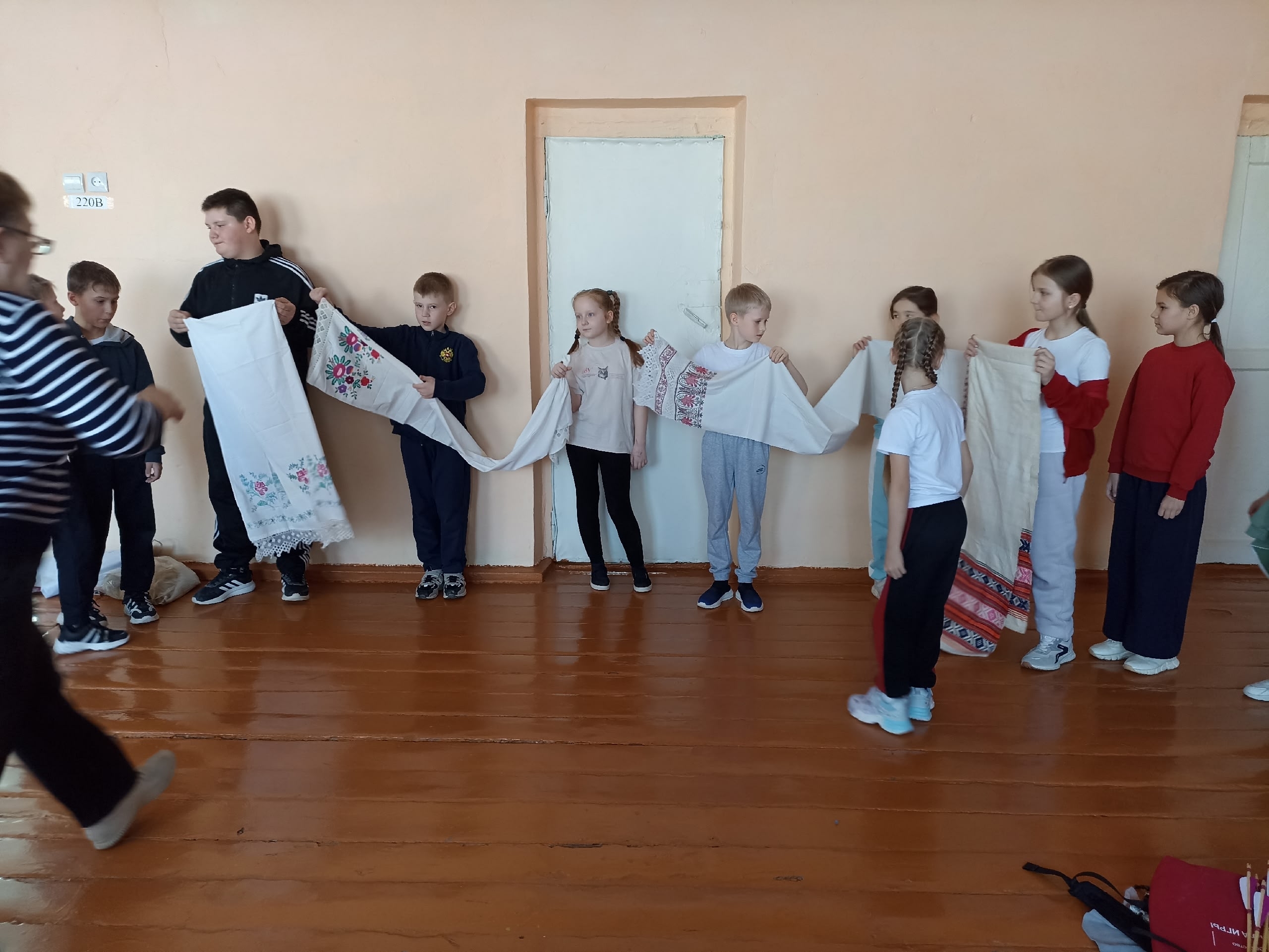 В Камышлах прошёл мастер-класс по народным играм