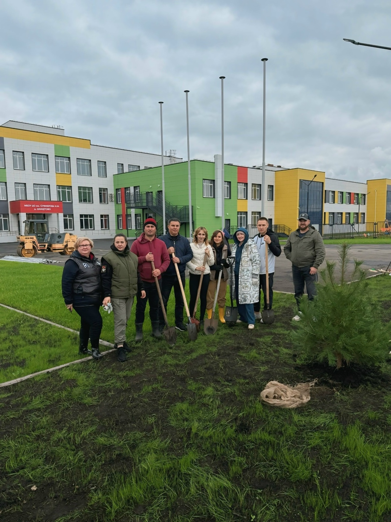 В Уфимском районе заложили Аллею славы в честь Героя России Ильдара Суфиярова
