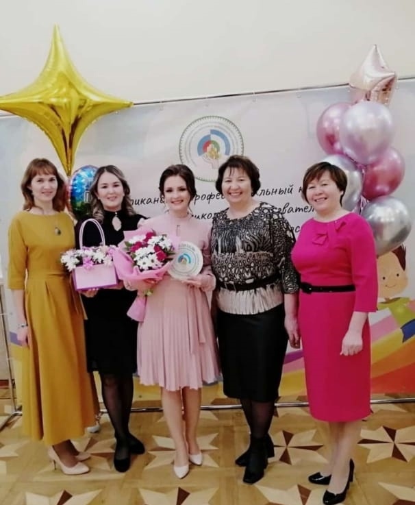 Воспитатель детского сада «Ласточка» с. Жуково одержала победу в республиканском конкурсе профмастерства