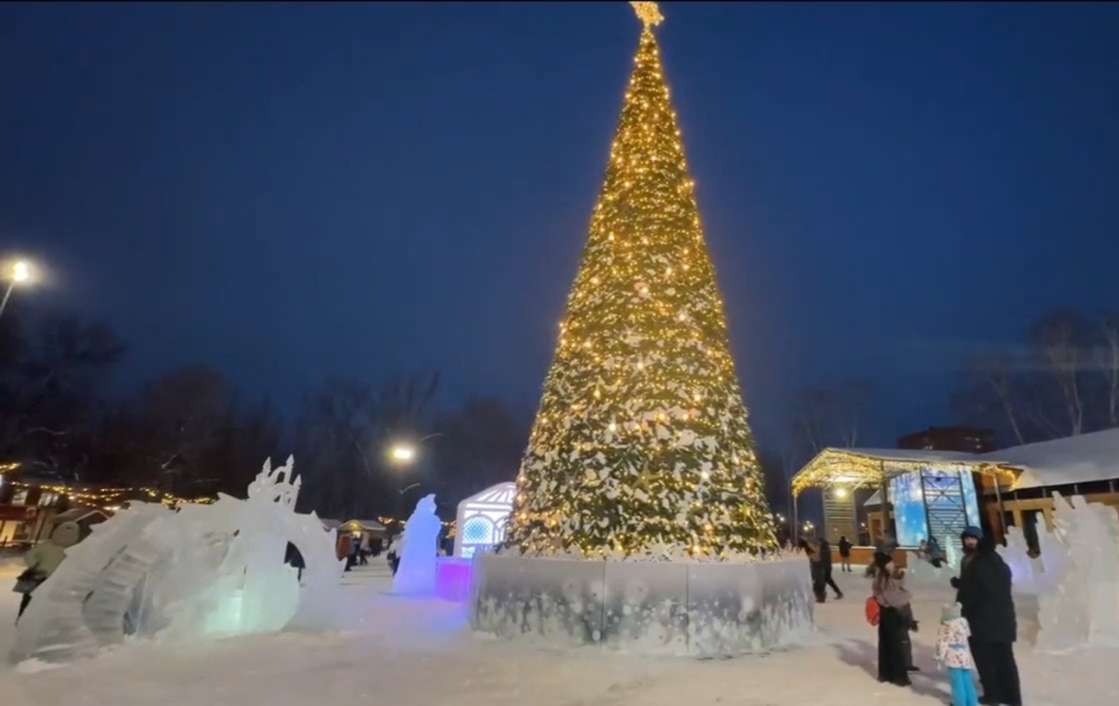 Столица Башкирии располагает двумя резиденциями Деда Мороза