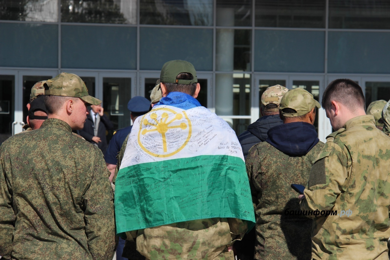 В Башкирии продлили срок выплат контрактникам