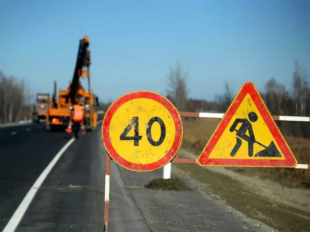 В Уфимском районе продолжают устанавливать дорожные знаки