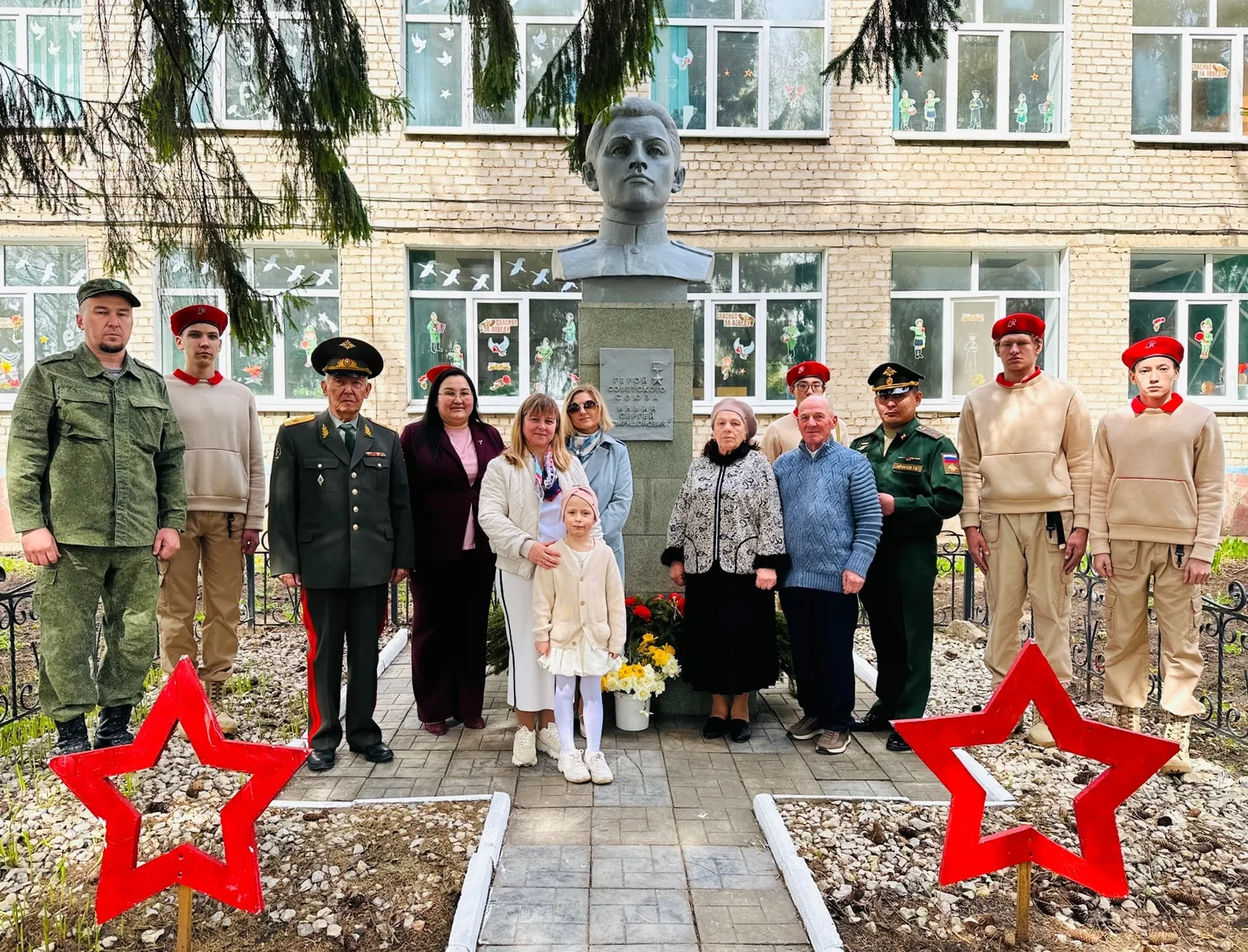 В школе села Жуково прошёл первый смотр строя и песни