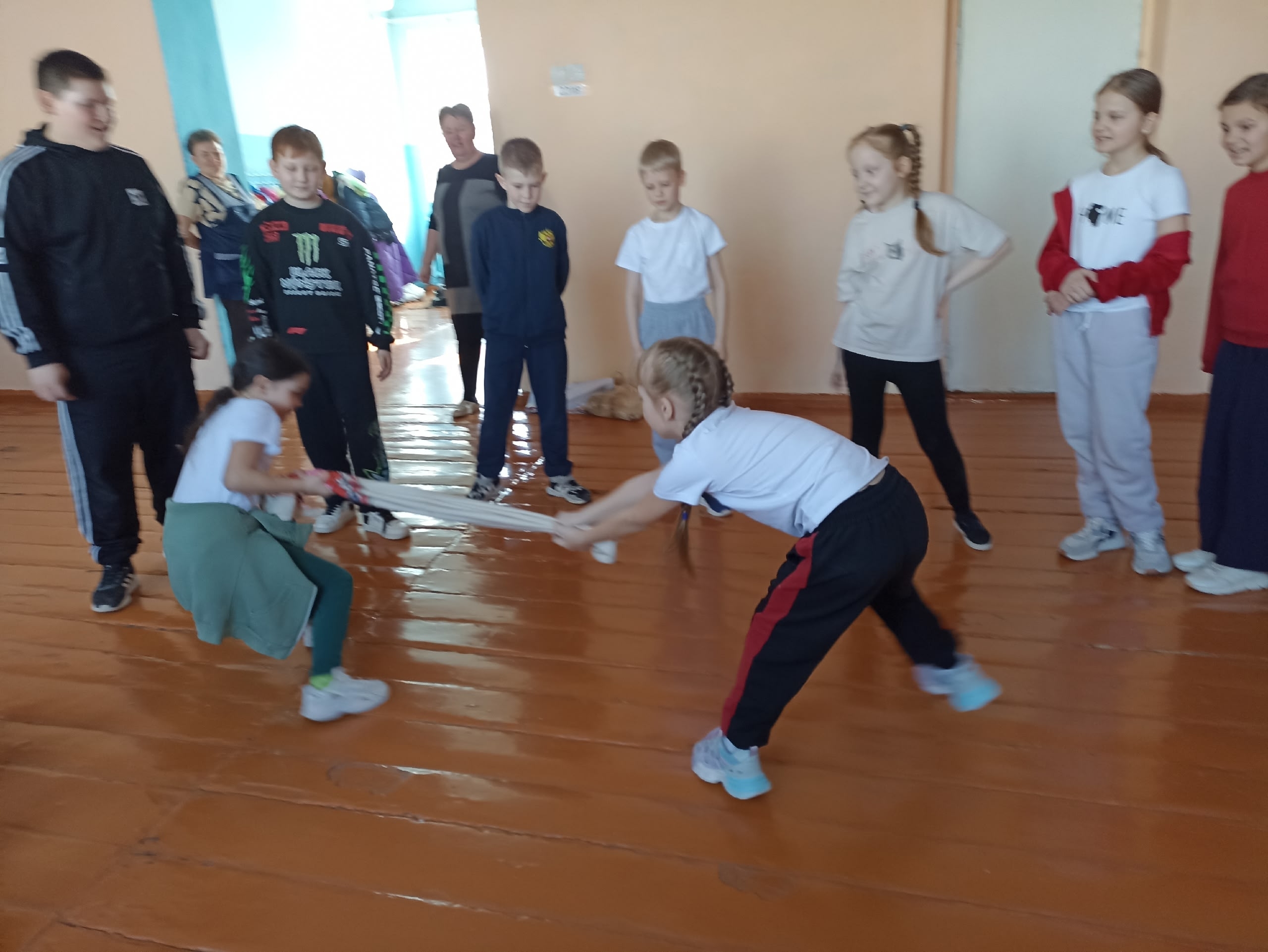 В Камышлах прошёл мастер-класс по народным играм