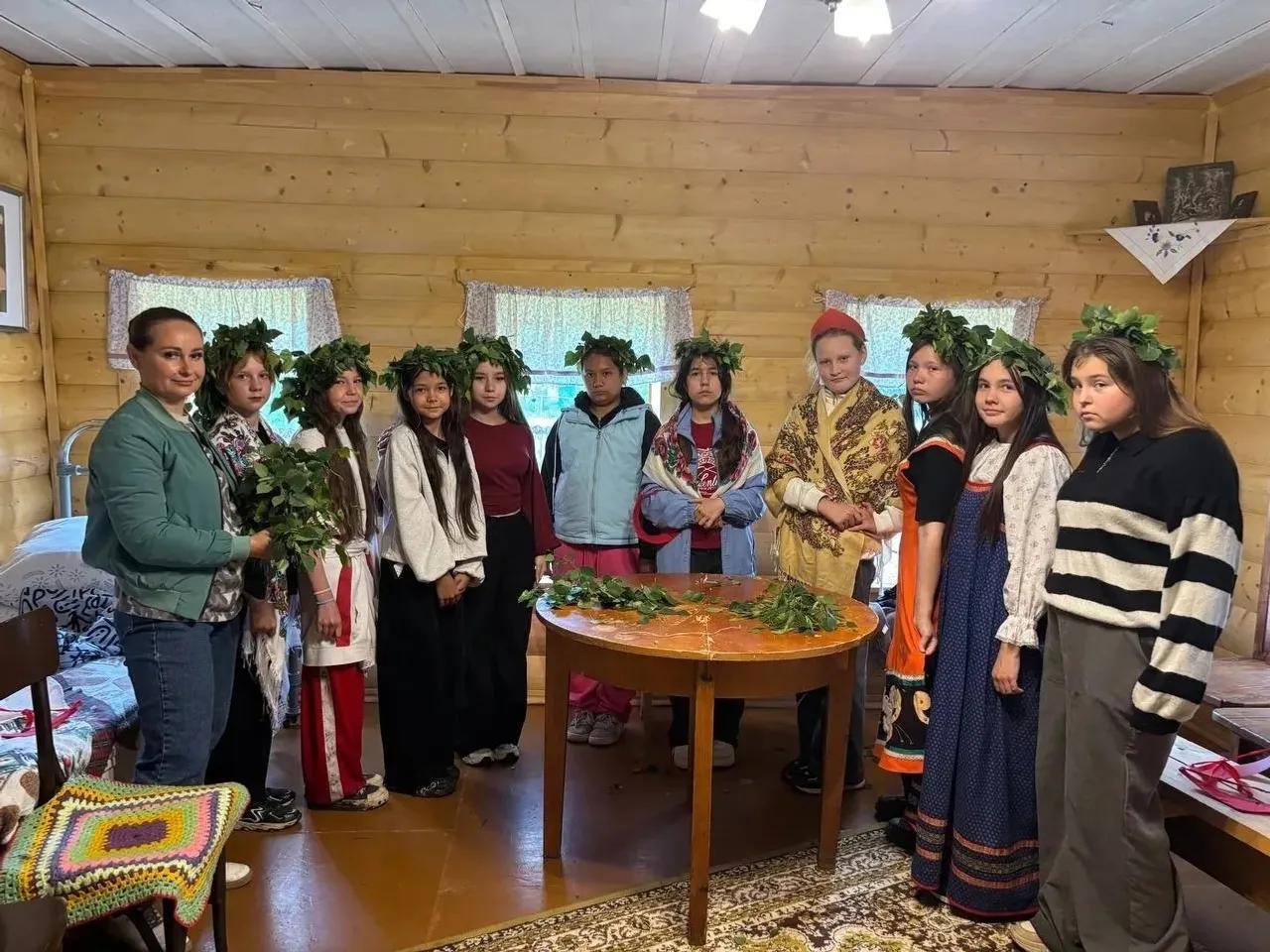 Школьники Уфимского района возродили старинный обряд пускания венков