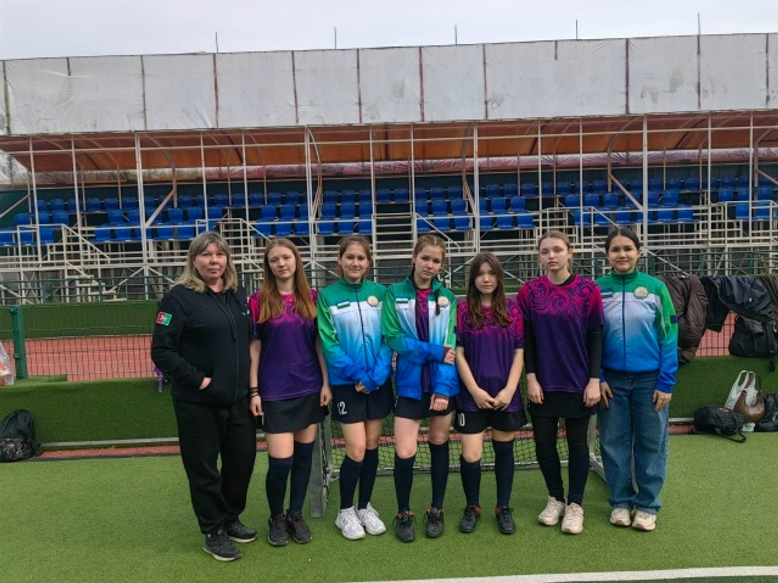 Хоккеистки Уфимского района достойно выступили на Первенстве России