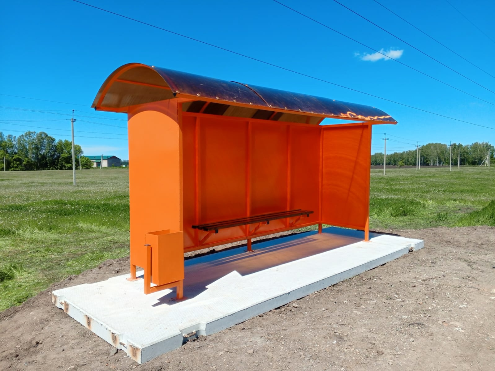 В деревне Уфимского района появился новый остановочный павильон