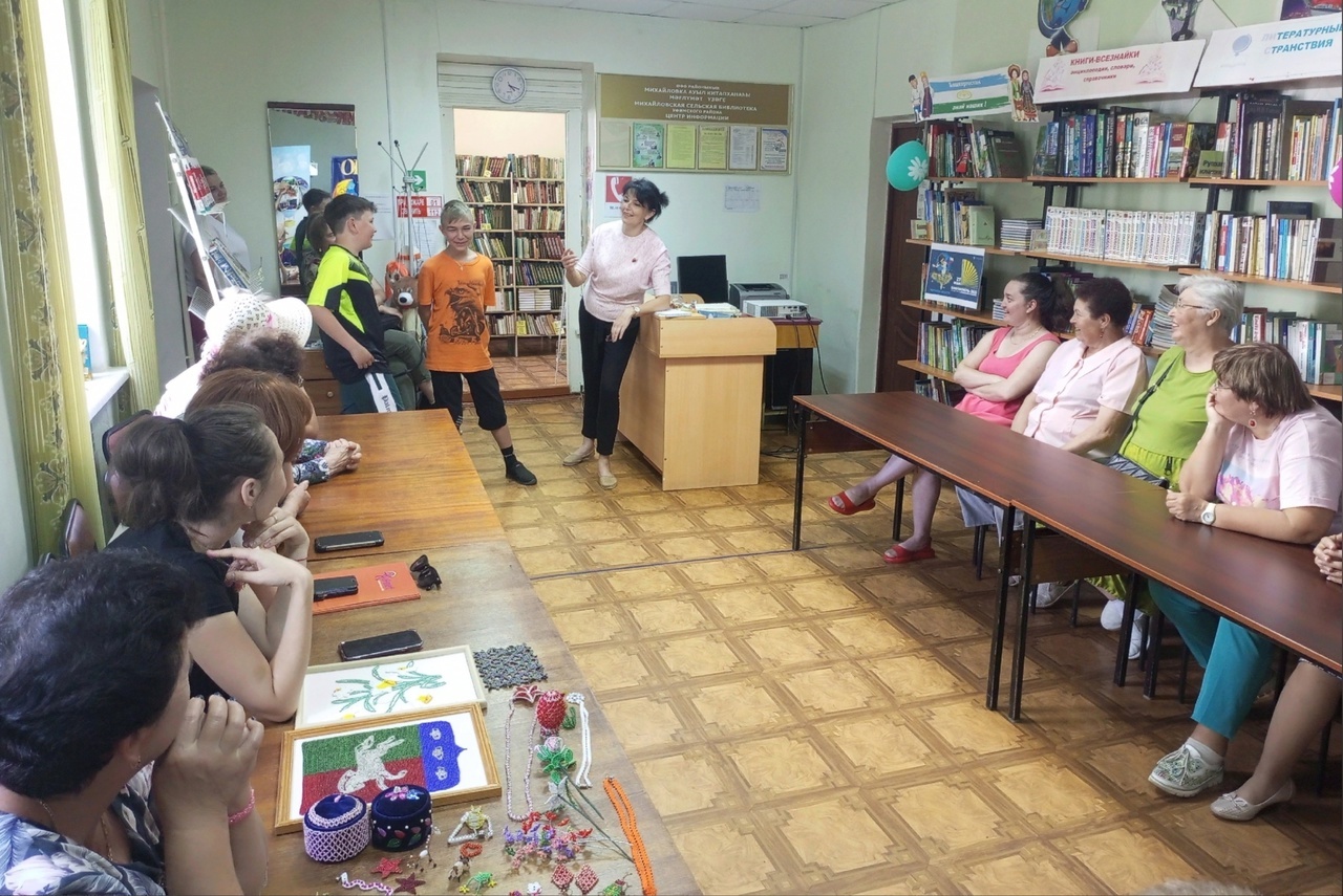 Библионочь в библиотеке села Михайловка прошла традиционно ярко и весело