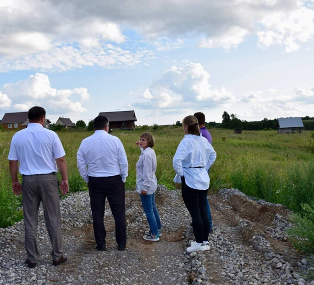 Глава администрации Уфимского района провёл личный приём граждан в селе Черкассы