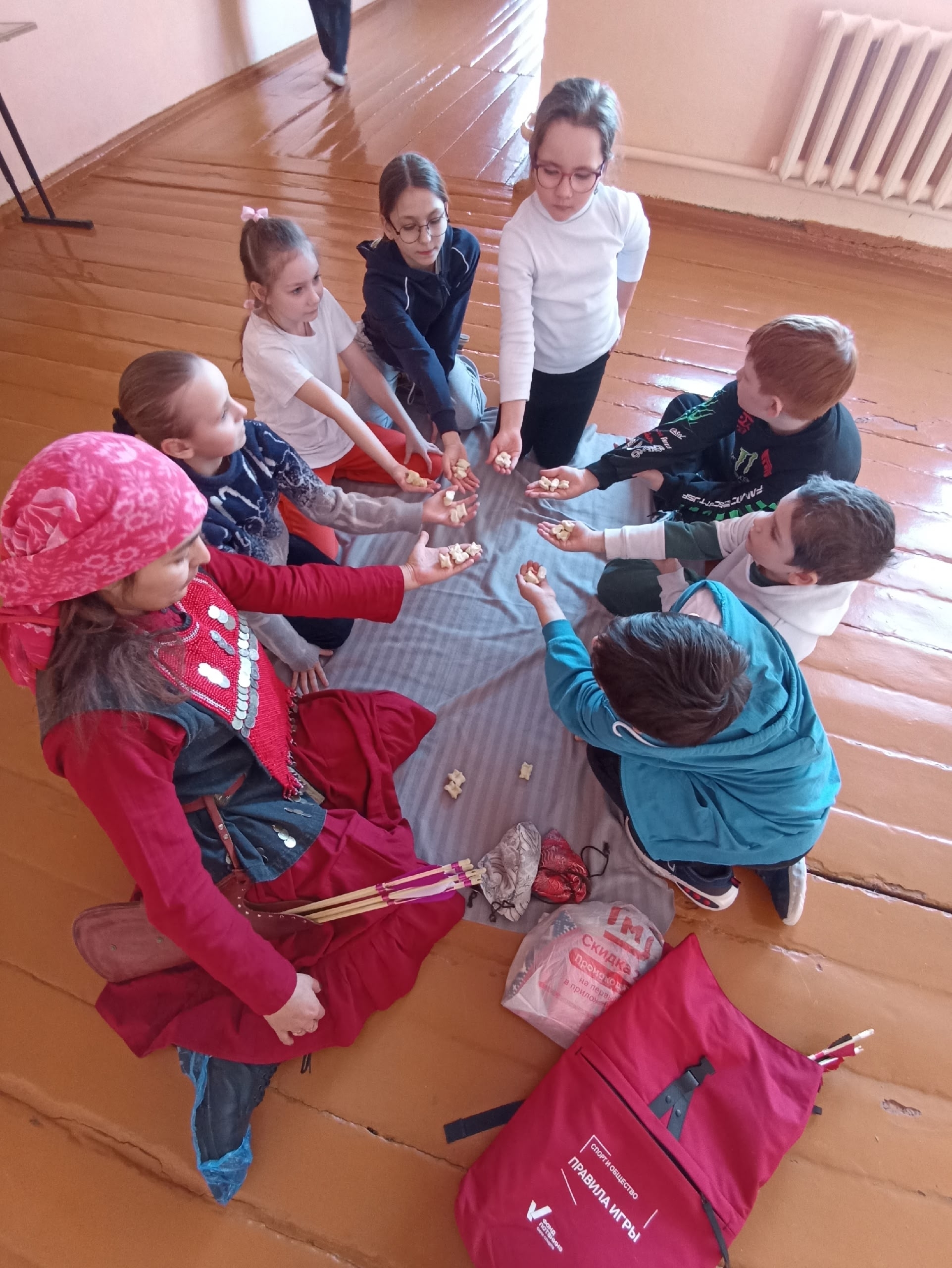 В Камышлах прошёл мастер-класс по народным играм
